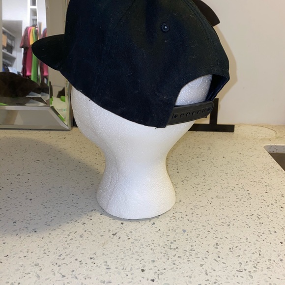 Snap Back Fashion Hat - Picture 3 of 3